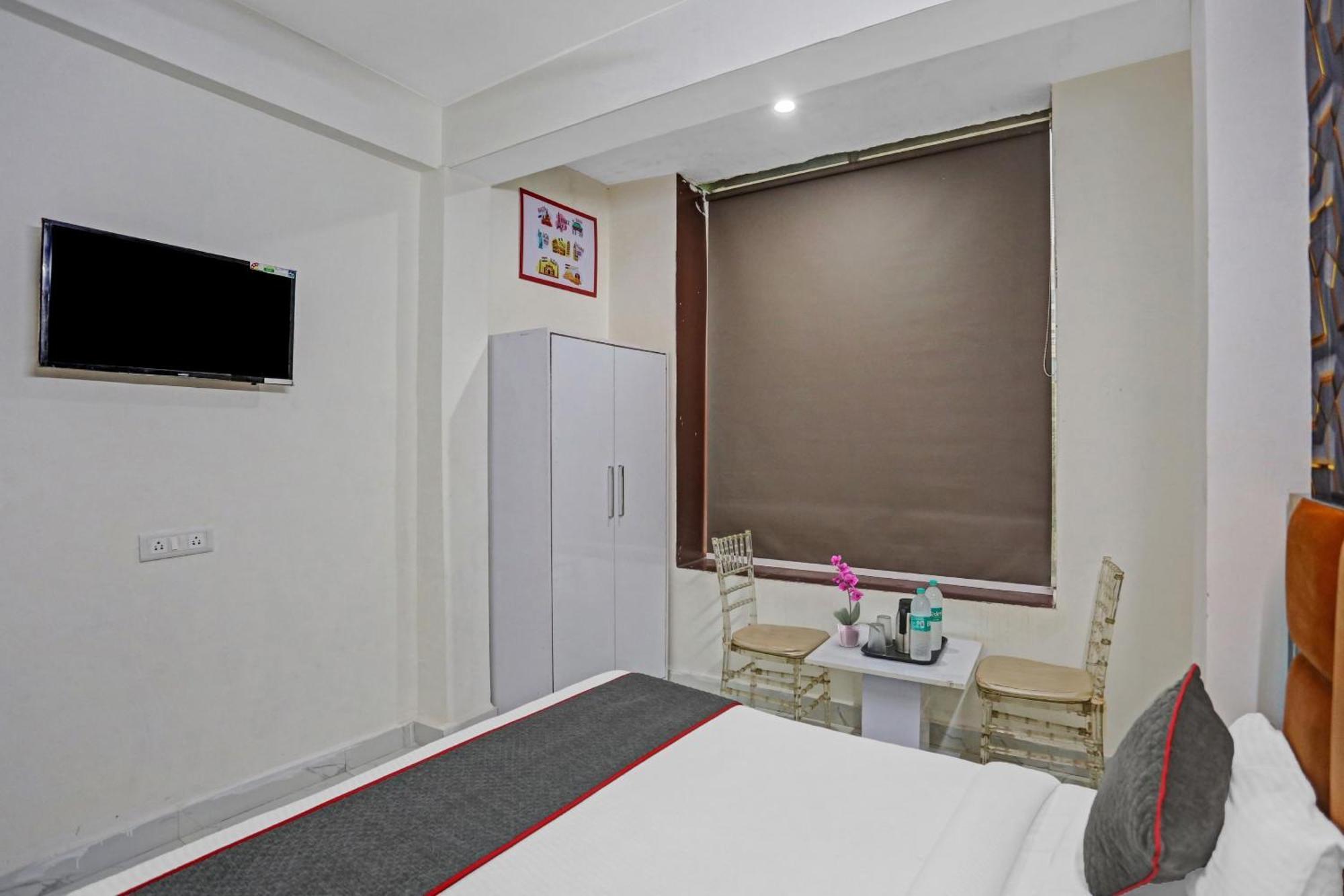 Hotel O Heritage Inn Noida Bagian luar foto